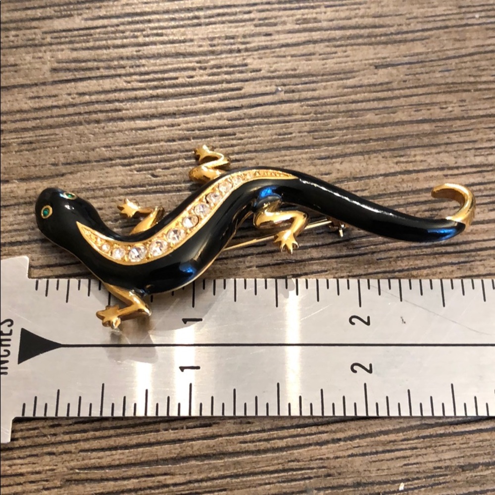Vintage Avon Black Enamel Salamander Lizard Pin - Picture 6 of 11